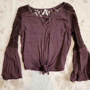 Romantic purple lace bell sleeve top!